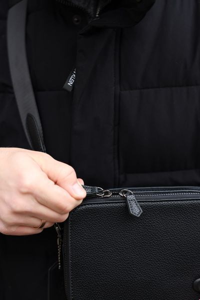 Coach Charter Crossbody Bag 19 in Pebble Leather Total Black 77278 фото