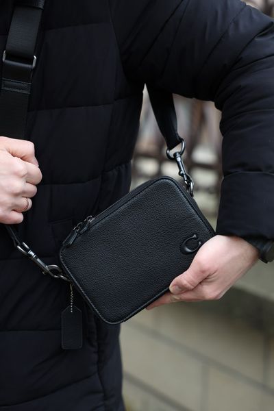 Coach Charter Crossbody Bag 19 in Pebble Leather Total Black 77278 фото