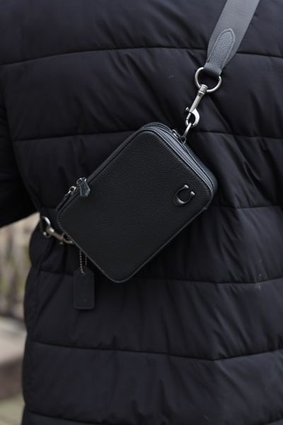 Coach Charter Crossbody Bag 19 in Pebble Leather Total Black 77278 фото