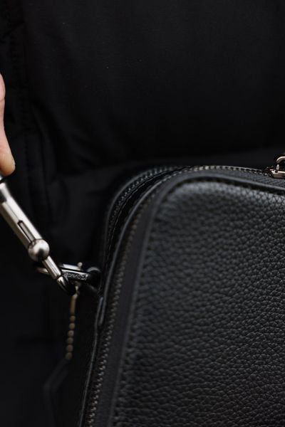 Coach Charter Crossbody Bag 19 in Pebble Leather Total Black 77278 фото