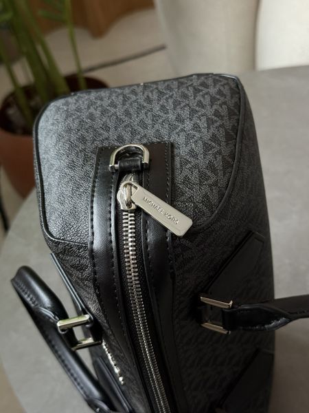 Michael Kors Hayes Duffle Crossbody Bag Grey