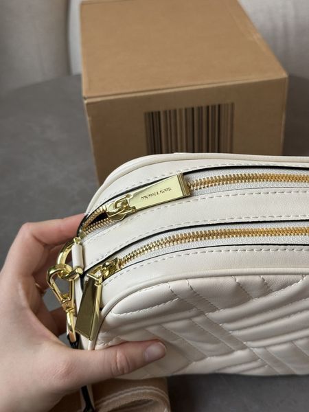 Michael Kors Jet Set Charm Small Quilted Camera Crossbody Bag C