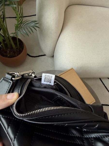 Michael Kors Jet Set Charm Small Quilted Camera Crossbody Bag B