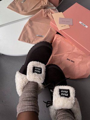 Miu Miu Boots Chocolate M001 фото