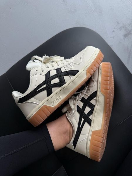 Кросівки Asics Court MZ Beige/Black 0234 фото