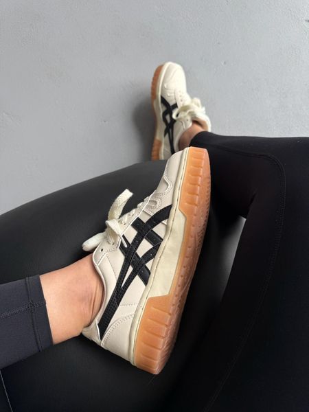 Кросівки Asics Court MZ Beige/Black 0234 фото