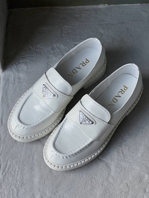 Кросівки Prada Brushed Leather Loafers 17017 фото