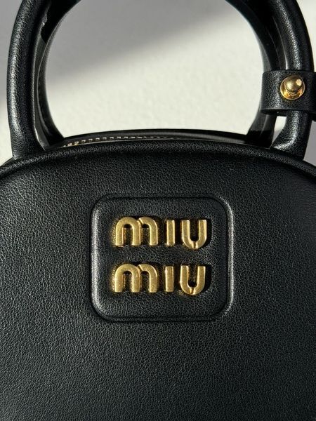 Сумкa MiuMiu Leather Top-Handle 99334 фото