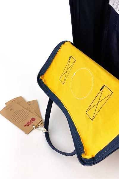 Рюкзак Fjallraven Kanken No.2 Warm Yellow Navy Blue 3820-16 л фото