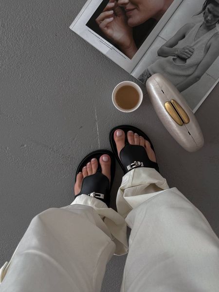 Empire sandal Hermes Leather Black H20 фото