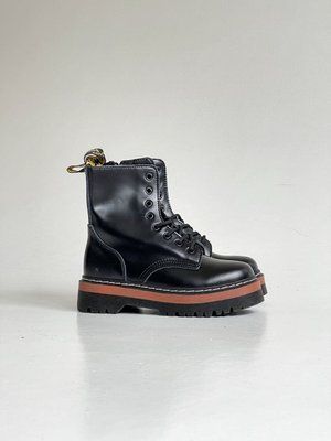 Dr. Martens Jadon