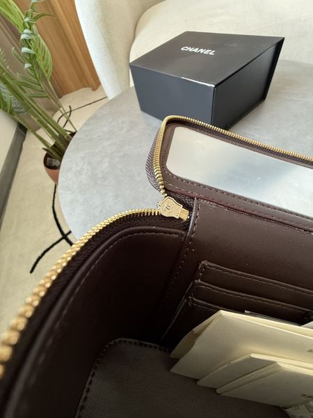 Сумка Chanel Classic Brown Lambskin Pearl Crush Vanity Bag Gold 991261 фото