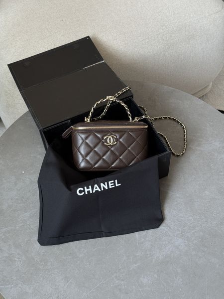 Сумка Chanel Classic Brown Lambskin Pearl Crush Vanity Bag Gold 991261 фото