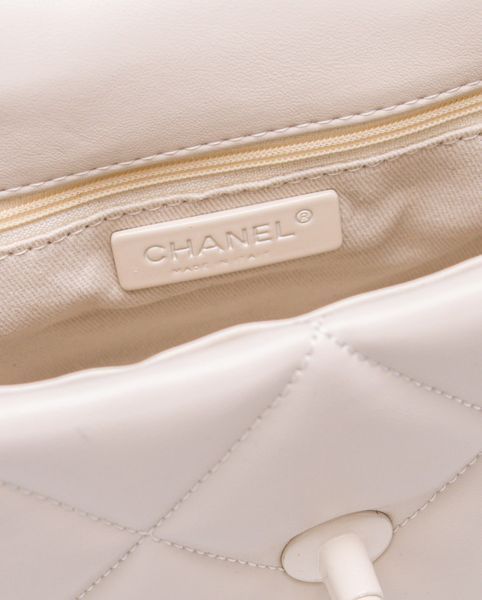 Chanel 19 Handbag Beige