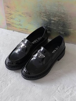 Кросівки Prada Brushed Leather Loafers 16016 фото