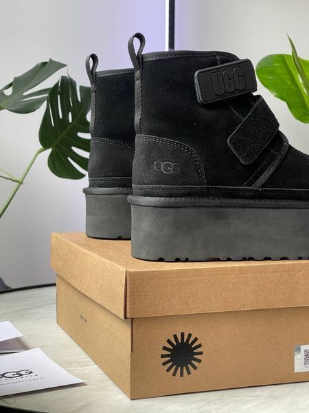UGG Neumel Platform Chukka Black