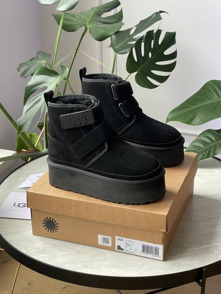 UGG Neumel Platform Chukka Black