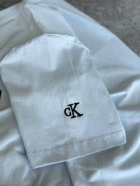 Футболка Calvin Klein 53323 фото