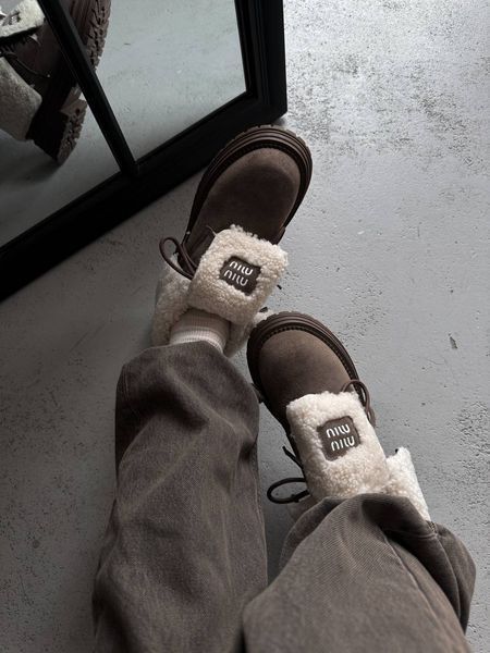 Miu Miu Boots Khaki M004 фото