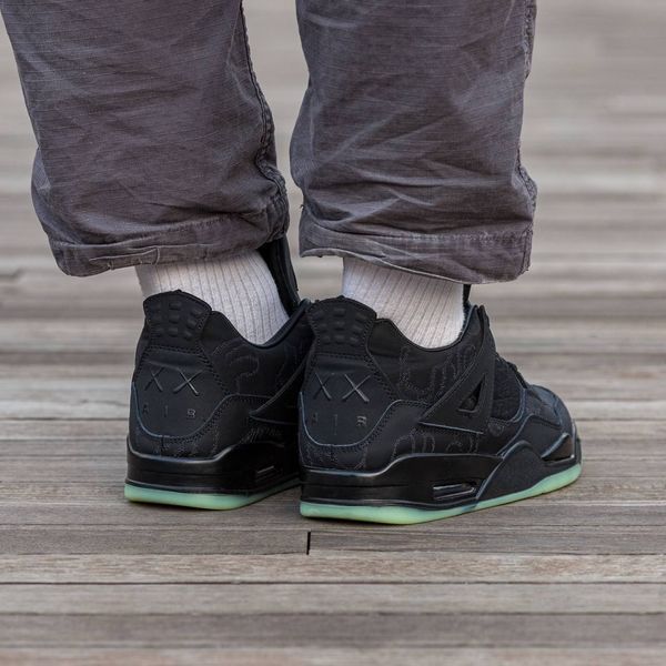 Nike Air Jordan 4 Retro Kaws ALL09595 фото