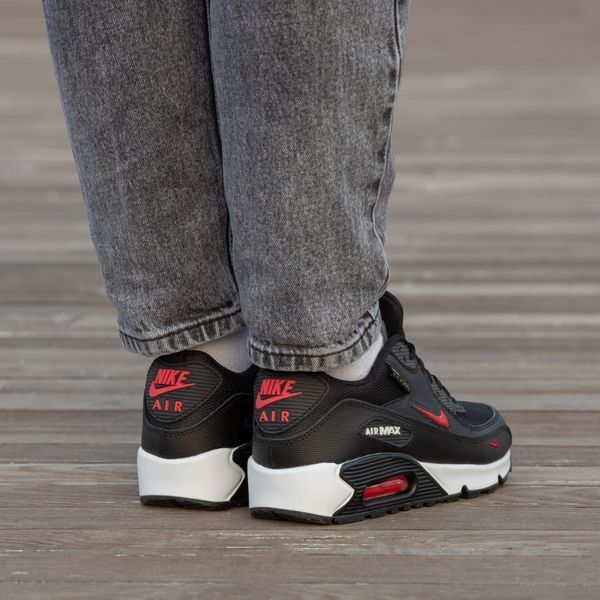 Nike Air Max 90 Black Red x Cordura 2102 фото