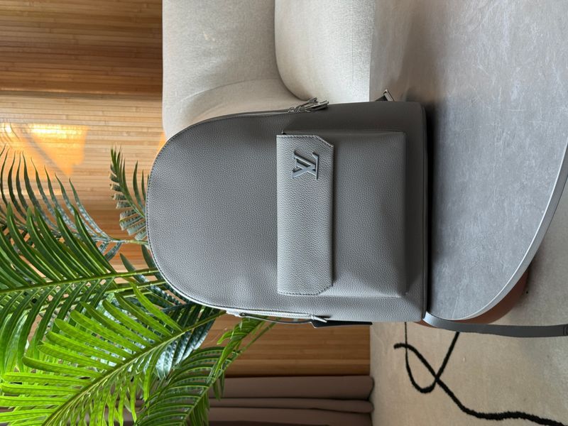 Louis VuittonTakeoff Backpack Aerogram Grey 77283 фото