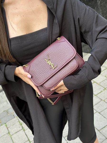Сумкa Saint Laurent Niki in Grained Lambskin Burgundy/Gold 99915 фото