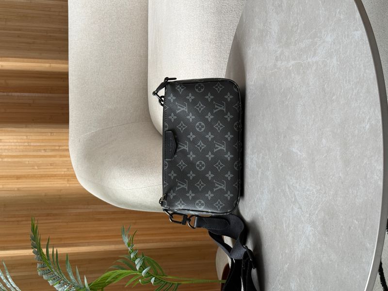 Louis Vuitton Pochette Accessoire XL Monogram Eclipse Grey 77282 фото