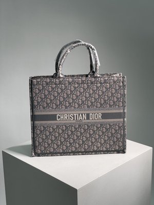 Сумкa Christian Dior Large Book Tote Grey 03097 фото