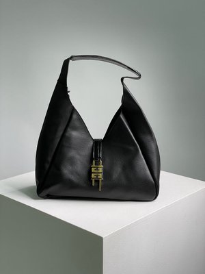 Сумкa Givenchy G-Hobo Medium Leather Black 33001 фото