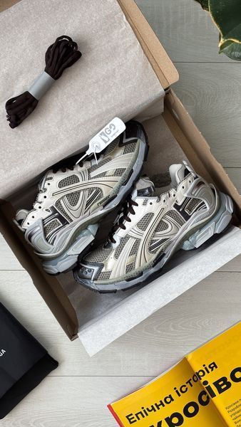 Balenciaga Runner Vintage Bone BL018 фото