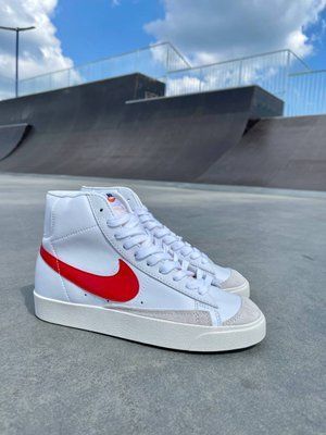 Кросівки Nike Blazer Mid '77 Vintage 'Red Logo' 543 фото